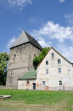 Siedlęcin - średniowieczna wieża